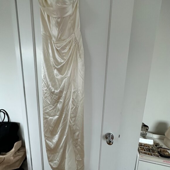NWT Reformation Eisa Bridal Silk Maxi Dress Sz 4 in Ivory Asymmetric One Shoulde - Picture 4 of 9